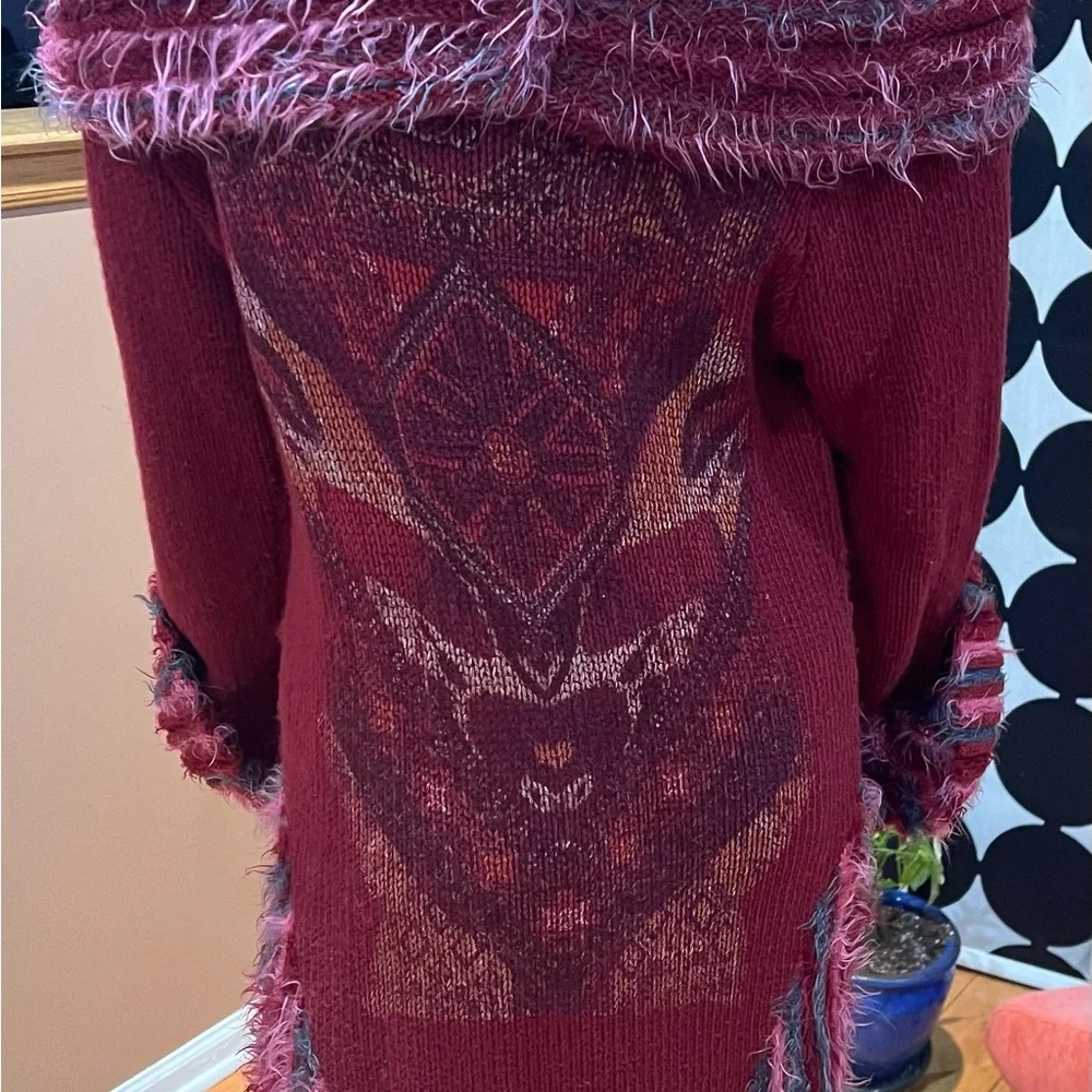 Elegant Red Button-Up Women's Sweater/coat - Picture 5 of 10